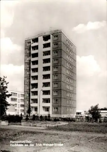 Ak Hermsdorf in Thüringen, Hochhaus an der Erich-Weinert-Straße