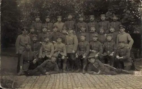 Foto Ak Deutsche Soldaten in Uniformen, 2. Komp. 1. Ers. Batl. Inf. Rgt. 173, I WK