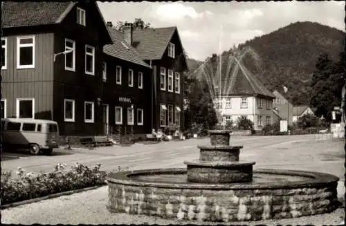 Ak Wieda Walkenried Harz, Rathaus, Springbrunnen