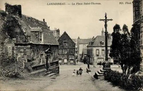 Ak Landerneau Finistère, Place Saint Thomas