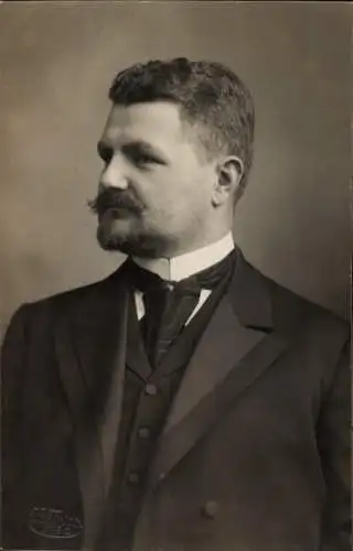 Foto Ak Heinrich XXIV., Fürst Reuß älterer Linie, Portrait