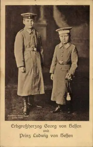 Ak Erbgroßherzog Georg von Hessen, Prinz Ludwig von Hessen, Kinderportrait, Uniformmäntel