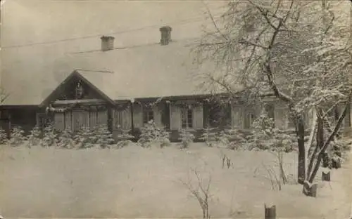 Foto Ak Russland, Pfarrhaus im Winter 1915