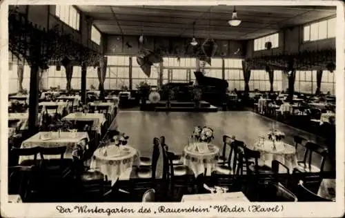 Ak Werder an der Havel, Restaurant Zum Rauenstein, Innenansicht