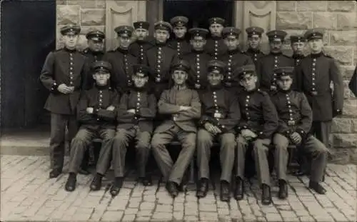 Foto Ak Deutsche Soldaten in Uniformen, Inf. Rgt. 20 Graf Tauentzien v. Wittenberg