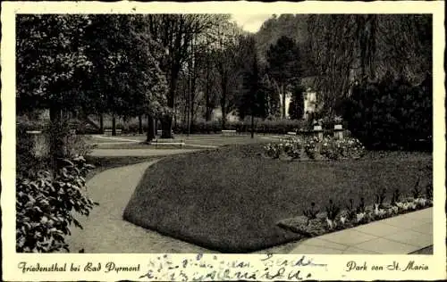 Ak Friedensthal Löwensen Bad Pyrmont in Niedersachsen, Haushaltungsschule St. Maria, Park