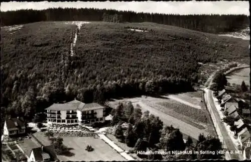 Ak Neuhaus im Solling Holzminden Niedersachsen, Luftbild