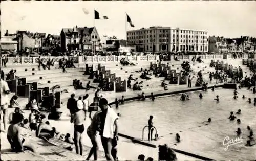 Ak Le Touquet Paris Plage Pas de Calais, Hotel de la Mer, Vue de la Piscine Marine