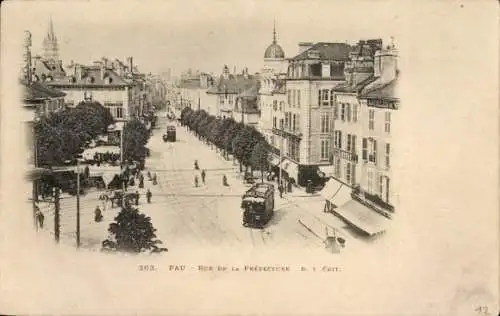 Ak Pau Pyrénées-Atlantiques, Rue de la Prefecture, Straßenbahn