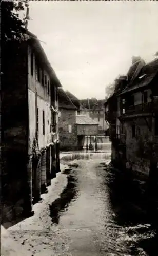 Ak Salies de Béarn Pyrénées Atlantiques, Vieilles maisons au bord de Saleys