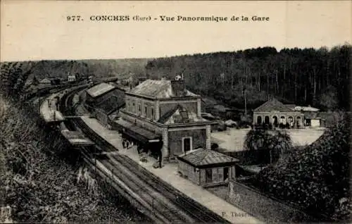 Ak Conches en Ouche Eure, Panoramablick auf den Bahnhof