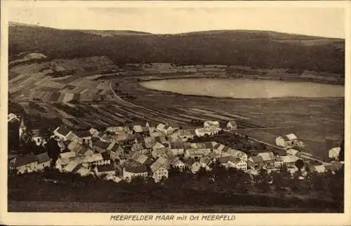 Ak Meerfeld in der Eifel, Meerfelder Maar, Totalansicht