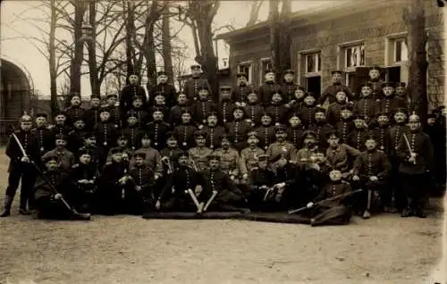 Foto Ak Wesel am Niederrhein, Deutsche Soldaten in Uniformen, I WK