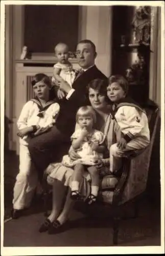 Foto Ak Franz Joseph von Hohenzollern Sigmaringen, Maria Alix von Sachsen, Kinder