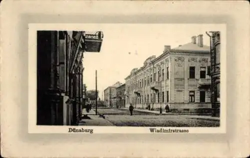 Passepartout Ak Daugavpils Dünaburg Lettland, Wladimirstraße, Wohnhäuser