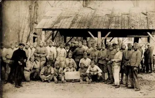 Foto Ak Französische Soldaten in Uniformen, Gruppenfoto