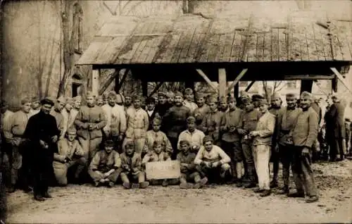 Foto Ak Französische Soldaten in Uniformen, Gruppenfoto