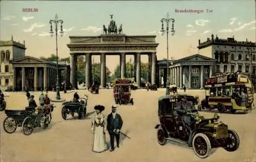 Ak Berlin Mitte, Verkehr am Brandenburger Tor