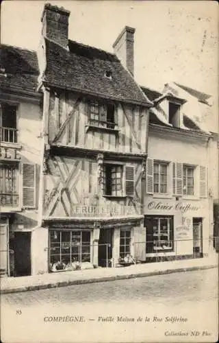 Ak Compiègne Oise, Vieille Maison de la Rue Solferino