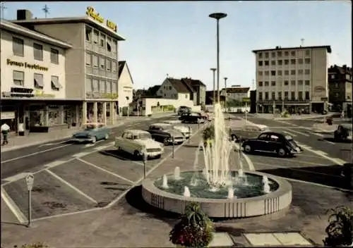 Ak Rüsselsheim am Main Hessen, Friedensplatz, Springbrunnen, Opel Kapitän, Barmer Ersatzkasse