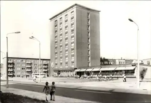 Ak Dessau in Sachsen Anhalt, HO-Kaufhalle, Milch- und Mokkabar