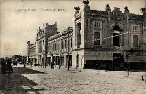 Ak Noworossijsk Russland, Straße, Amtsgebäude