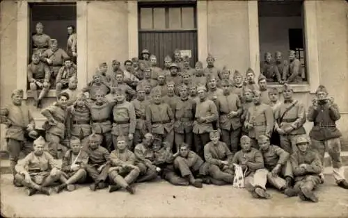 Foto Ak Französische Soldaten in Uniformen, Gruppenfoto