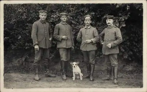 Foto Ak Deutsche Soldaten in Uniformen, Feld-Artillerie Regt. 27, I WK