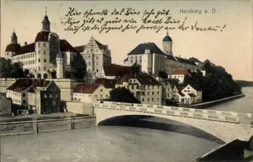 Ak Neuburg an der Donau in Oberbayern, Blick auf die Stadt, Brücke