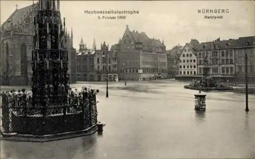 Ak Nürnberg in Mittelfranken, Marktplatz, Litfasssäule, Denkmäler, Hochwasser 5. Februar 1909