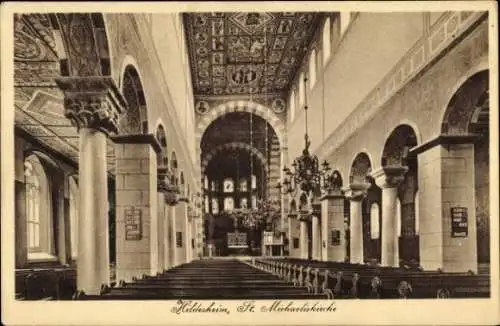 Ak Hildesheim, Innenansicht der St. Michaeliskirche