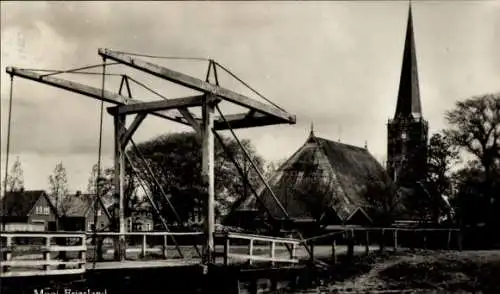 Ak Tzum Waadhoeke Friesland Niederlande, Brücke, Kirche