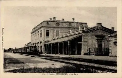 Ak Haiphong Vietnam, Bahnhof, Eisenbahn