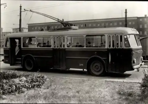 Ak Gera in Thüringen, Platz der Republik, Autobus 311