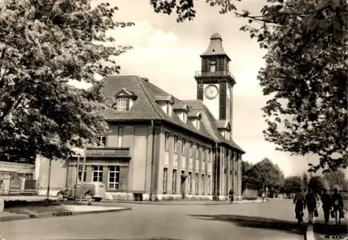 Ak Zeitz an der Weißen Elster im Burgenlandkreis, Neuer Bahnhof