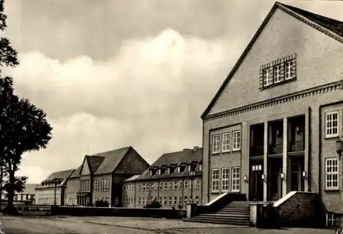 Ak Güstrow in Mecklenburg, Pädagogisches Institut