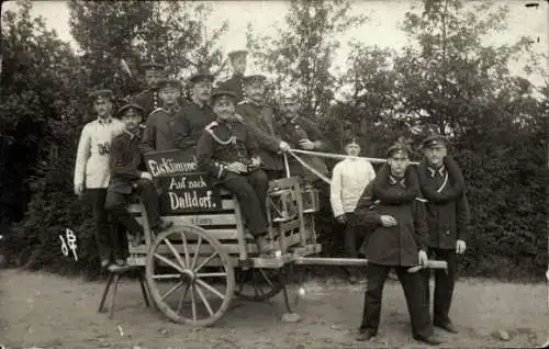 Foto Ak Munster im Heidekreis, Truppenübungsplatz Munsterlager, Deutsche Soldaten in Uniformen