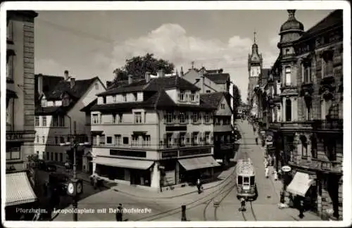 Ak Pforzheim im Schwarzwald, Leopoldsplatz, Bahnhofstraße, Straßenbahn, Uhr, Geschäfte