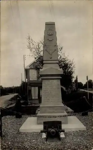 Ak Heudebouville Eure, Denkmal