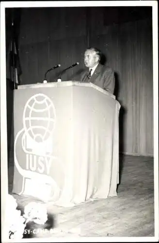 Foto Ak Berlin Tiergarten, IUSY Camp 1959, International Union of Socialist Youth, Redner