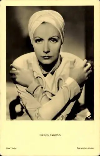 Ak Schauspielerin Greta Garbo, Portrait, Turban, Ross