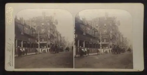 Stereo Foto Belebtes Straßenbild mit Autobus in London