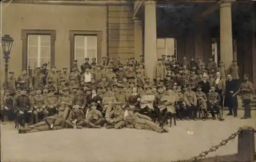 Foto Ak Köln am Rhein, Deutsche Soldaten, Gruppenfoto