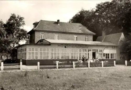 Ak Ostseebad Nienhagen in Mecklenburg, HO-Strandhalle