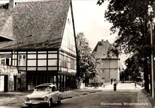 Ak Kleinmachnow in Brandenburg, Wasserbauschule, Auto