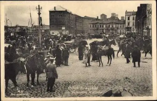 Ak Liepaja Libau Lettland, Deutsche Soldaten am Hafenplatz, I WK