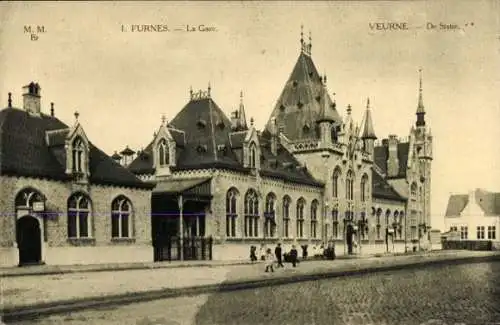 Ak Furnes Furnes Westflandern, der Bahnhof