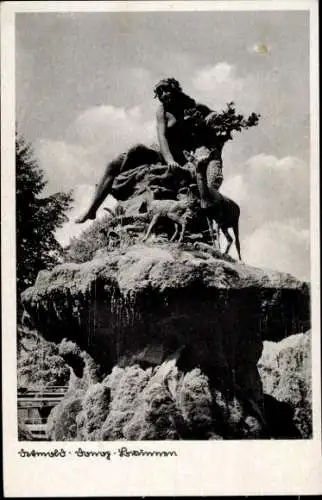 Ak Detmold am Teutoburger Wald, Statue