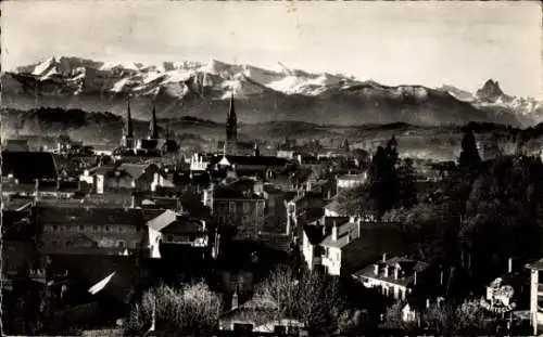 Ak Pau Pyrénées-Atlantiques, Gesamtansicht, Chaine des Pyrenees