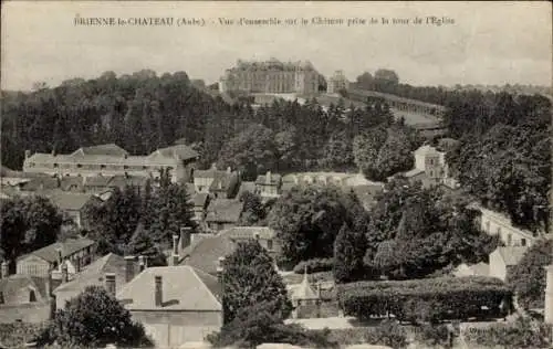 Ak Brienne le Château Aube, Überblick über das Schloss vom Kirchturm aus